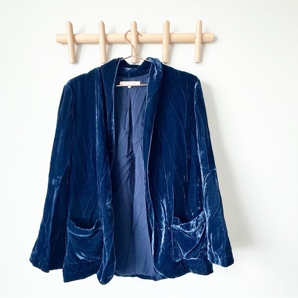Xirena Navy Blue Velvet Blazer